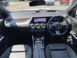 GLAクラス GLA180 AMGライン 本革シート サンルーフ