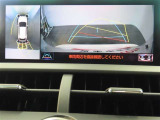 バックガイドモニターで、後方を確認しながら安心して駐車することができます。運転初心者も熟練者も必須の機能ですよ!