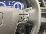 【レーダークルーズコントロール】高速道路での長距離走行が楽に!!自動で速度を保つクルーズコントロールが、衝突軽減システムと連携し、前方の車両を感知して車間を保つように速度調節してくれます!!