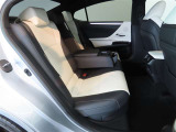 ゆとりある広々とした車内空間は、ドライブを始め買い物やレジャーなど、幅広く活躍します。一人でもみんなとでもお出かけを楽しみましょう!