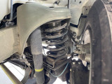 お車を安心してお乗りいただく為には、足回りの定期点検が欠かせません。サービスサポート(有償保証)では無料点検もご提供しており、安心のカーライフをお過ごしいただけるサポート体制が整っています。