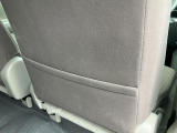 助手席後ろにはシートバックポケット、書類を賢く収納できます☆