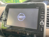 【純正ナビ】人気の純正ナビを装備しております。ナビの使いやすさはもちろん、オーディオ機能も充実!キャンプや旅行はもちろん、通勤や買い物など普段のドライブも楽しくなるはず♪