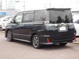 こちらの車両は雹による小さな凹みが複数ございます。ご来店の上、現車の確認をお願い致します。