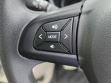【ステアリングスイッチ】運転中、前方から目線をそらすことなく、オーディオ等の操作が可能な便利機能!安心&快適なドライブを演出してくれます♪