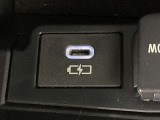 USB Type-Cポートがついています。
