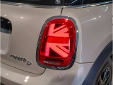 【MINI認定中古車】MINIのご購入はぜひMINI正規ディーラーで!メーカー基準の納車前点検整備を全車実施。規定整備を実施された車両にのみ付帯出来る全国保証。