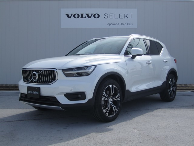 XC40 B4 AWD インスクリプション 4WD