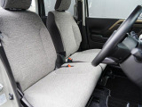 弊社最大規模の中古車展示場には常に100台ほどの中古車をご用意し、皆様のご来場を心よりお待ちいたしております。