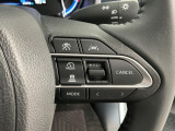 【アダプティブクルーズコントロール】長距離の運転が快適に♪設定した車速を上限に前方の車両との距離をキープ!ハンドルのスイッチで操作できるため、アクセルやブレーキでの疲れを軽減します☆