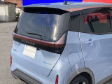 外から車内が見えにくいプライバシーガラスです