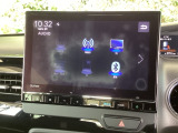 ナビ機能だけでなく、ミュージックサーバー、Bluetooth、フルセグテレビ、DVDとCD再生など、オーディオ機能がついています。