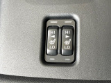 【シートヒーター】寒い日に重宝するシートヒーター!エアコンより早く温まってくれるので寒がりの人も安心ですね♪エアコンの温風は乾燥するから苦手、という方にもをおすすめです。