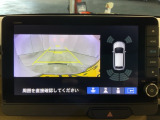 リアカメラ付で、後方をナビ画面で確認。車庫入れも安心です。もちろん、バックギアと連動しています。