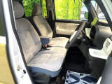 運転席シート廻りは使用感も少なく、良好な状態となっています。丁寧に使われていたことがよくわかりますね。