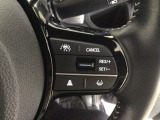 【アダプティブ・クルーズ・コントロール】予め設定した車速内でクルマが自動的に加減速。 前走車との適切な車間距離を維持しながら追従走行し、高速道路でのドライバーの疲労を軽減してくれる嬉しい機能付♪