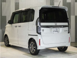 色々なお店で販売しているHonda車ですが、アフターサービスも全てお任せ頂けるのは「HondaCars正規販売店」だけ!ご納車後もお住まいの地域の販売店にて アフターサービスをお任せいただけます。