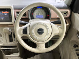 【純正革巻きステアリング】上質な革を使用することで、手にしっかり馴染みとても運転しやすいハンドルです♪