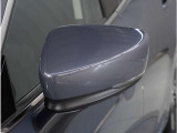【ドアミラーウインカー】格好良さだけではなく対向車両からの視認性もよく安全に走行する為の安全装備のひとつです。
