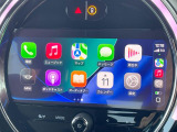●Apple Car Play:スマホとの有線接続で、ナビ・オーディオ再生などスマホのアプリ機能が画面でも使える便利機能です!
