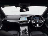 BMW専門のメカニックが、100項目にも上るポイントを徹底的にチェック。交換基準に達した部品があれば、弊社負担にて交換後、お客様へご納車致します。