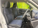 運転席シート廻りは使用感も少なく、良好な状態となっています。前オーナー様が丁寧に使っていたことがよくわかりますね。