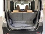 【トランク】積み込みやすくて、たっぷり積める荷室です。シートアレンジできるものは、乗車人数と荷物の量や大きさによってシートを動かすことができるので、より快適なドライブが可能です!