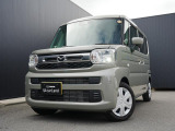 弊社最大規模の中古車展示場には常に100台ほどの中古車をご用意し、皆様のご来場を心よりお待ちいたしております。