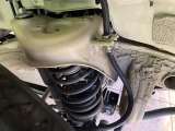 お車を安心してお乗りいただく為には、足回りの定期点検が欠かせません。サービスサポート(有償保証)では無料点検もご提供しており、安心のカーライフをお過ごしいただけるサポート体制が整っています。