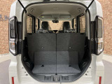 ■充実のアフターサービス■ 車の販売はもちろん、自社整備工場・自社鈑金工場・オイル交換&点検専門店舗を完備しておりますので納車後もお客様のカーライフをトータルでサポートいたします。