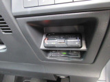ETC車載器搭載です。スマートICも増えてきており、必須装備といって良い便利装備です。