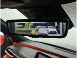 デジタルインナーミラー装備!車両後方のカメラの映像をデジタル補正で視認性を向上させてインナーミラー内に表示します♪視界を遮るものがなく、後席に同乗者がいても後方を確認しやすく安心です♪