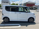 中古車をお選びいただく際に気になる走行距離や修復歴などに加えてキズ・凹みの有無・状態や消耗品の交換、今までの整備状況が &ldquo;ダイハツ認定中古車カルテ&rdquo;でわかります。