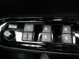 パワーウインドはオールオート機構が付いておりますので、全開・全閉操作が楽にでき便利です。