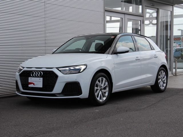 A1スポーツバック 25 TFSI アドバンスド 