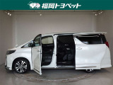 両側パワースライドドア付きだから、狭い駐車スペースなどでの 乗り降りラクラク!小さなお子さまのいるご家庭には嬉しい装備。