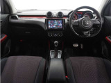 ◆視界広々で非常に運転しやすくロングドライブでも疲れを感じさせないすっきりとまとまったインパネ周りです。