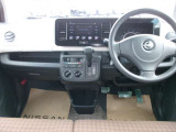 操作しやすい運転席廻り!操作パネルも使いやすい!!ドライブが楽しくなります!