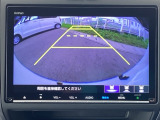 バックモニター付きで、車庫入れやバック時の後方確認をサポート。