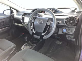 前方の見通しが良いすっきりした視界、誰でも扱いやすく運転できます。疲れにくく安心ドライブを更に快適なものにします!