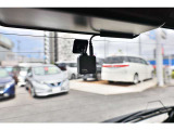中古車だからボディーコーティングがおすすめ!下地処理が重要なコーティングはもちろんプロの施工でピカピカに仕上げます。濃色車は親水性、淡色車は撥水性のものがオススメ!