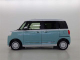 両側パワースライドドア付きだから、狭い駐車スペースなどでの 乗り降りラクラク!小さなお子さまのいるご家庭には嬉しい装備。
