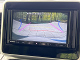 【バックカメラ】駐車時に後方がリアルタイム映像で確認できます。大型商業施設や立体駐車場での駐車時や、夜間のバック時に大活躍!運転スキルに関わらず、今や必須となった装備のひとつです!