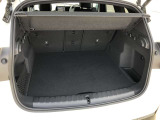 荷室の大きさは、日常使いはもちろんのこと、旅行や帰省などの荷物が多い移動であっても不便を感じることは少ないでしょう。