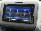 【オーディオソース】ラジオはもちろんCD、フルセグ、DVD、Bluetooth、ミュージックラック、USB、SDほか多彩な機能を装備しております