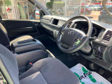 自社整備工場併設! 納車整備からアフターフォローまでお任せください。 車検や定期点検、オイル交換はもちろん、ナビやドラレコ、バックカメラ、ETC等の取り付けも当店にお任せください。