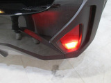 LEDリヤフォグランプ装備!濃霧や吹雪などの悪天候時に自車位置を後続車に知らせ、視界不要による追突を防止することができます。