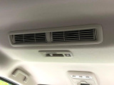 【サーキュレーター】エアコンの風を後部座席まで届けてくれ、広い車内空間でも素早く快適な温度になります♪真夏や真冬に便利な機能です。
