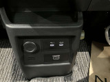 USB電源やHDMI端子を装備してます。スマホやタブレットの充電に便利です♪