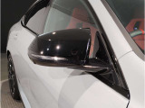 【BMWミラー】視認性の高いスタイリッシュなミラー。自動防眩機能も付いており夜間のドライビングをサポートします。